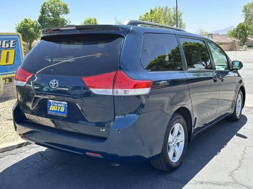 2012 Toyota Sienna LE