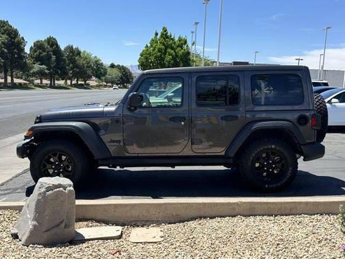 Granite Crystal Metallic Clearcoat 2021 Jeep Wrangler Willys
