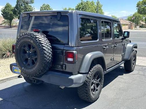Granite Crystal Metallic Clearcoat 2021 Jeep Wrangler Willys