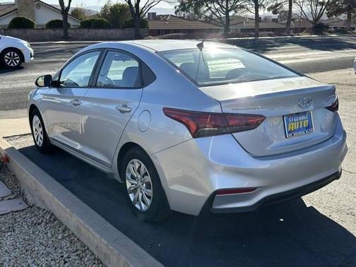 2019 Hyundai Accent SE