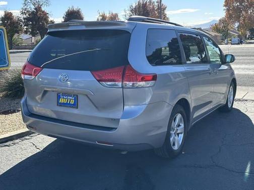 2012 Toyota Sienna LE