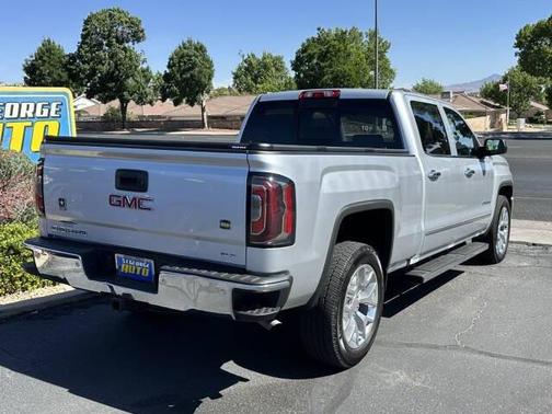 Quicksilver Met 2017 GMC Sierra 1500 SLT