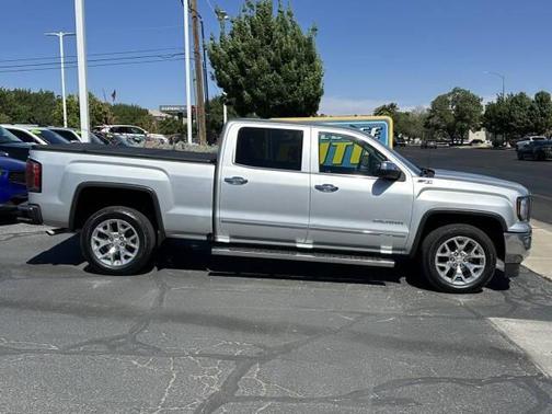 Quicksilver Met 2017 GMC Sierra 1500 SLT