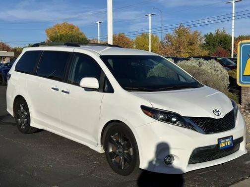 2015 Toyota Sienna SE