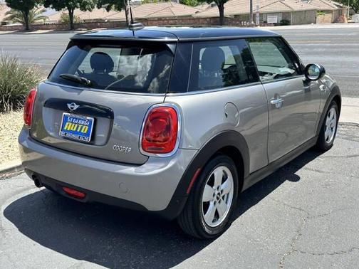 Moonwalk Grey M 2017 MINI Hardtop Cooper