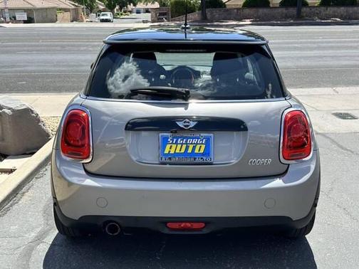 Moonwalk Grey M 2017 MINI Hardtop Cooper