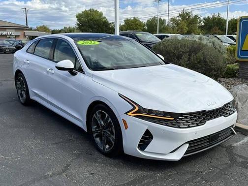 2022 Kia K5 EX