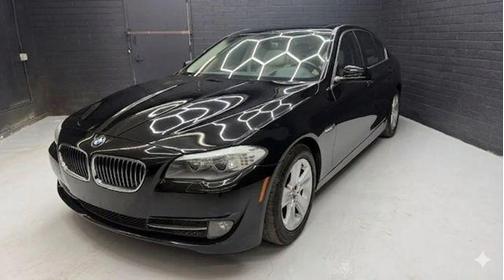 Black 2013 BMW 528 i
