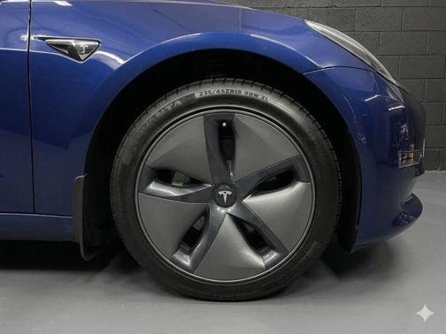 Blue 2020 Tesla Model 3 Standard Range