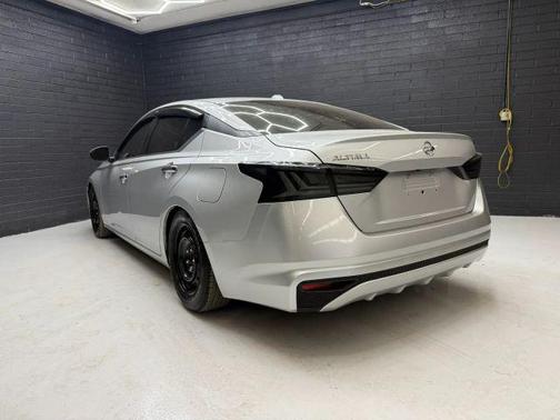 Silver 2019 Nissan Altima 2.5 S