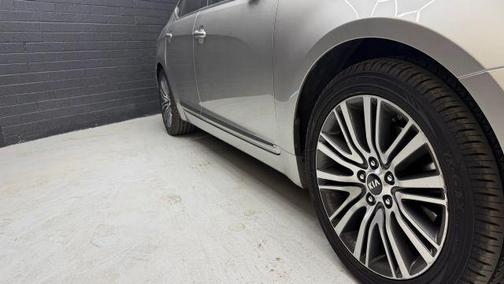 2014 Kia Cadenza Premium
