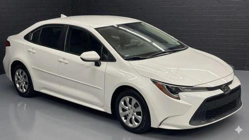 White 2020 Toyota Corolla LE