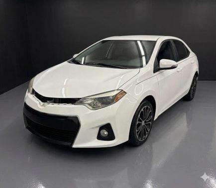 White 2015 Toyota Corolla S Plus