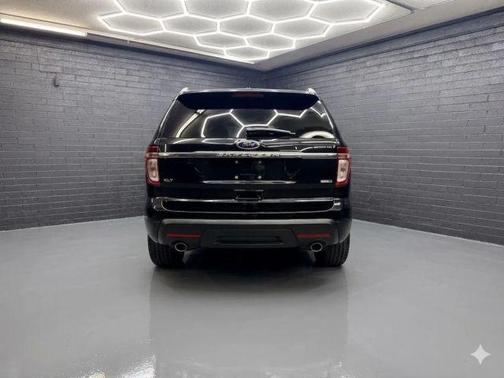 Black 2013 Ford Explorer XLT