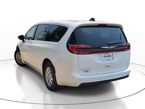 2025 Chrysler Pacifica L