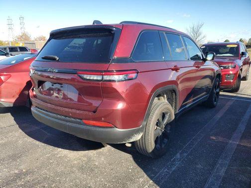 2023 Jeep Grand Cherokee Altitude