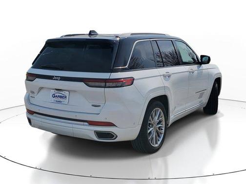 2023 Jeep Grand Cherokee Summit
