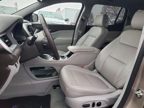 2023 GMC Acadia FWD SLT