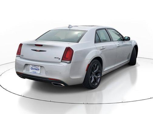 2023 Chrysler 300 S