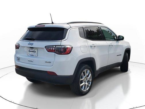 2024 Jeep Compass Latitude Lux