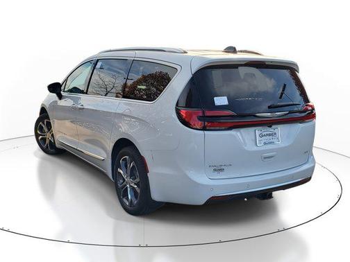 2026 Chrysler Pacifica L