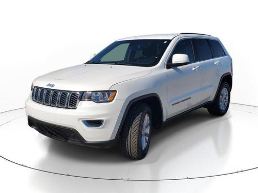 2022 Jeep Grand Cherokee Laredo