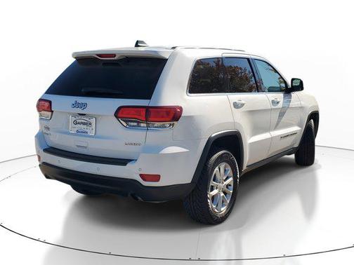 2022 Jeep Grand Cherokee Laredo