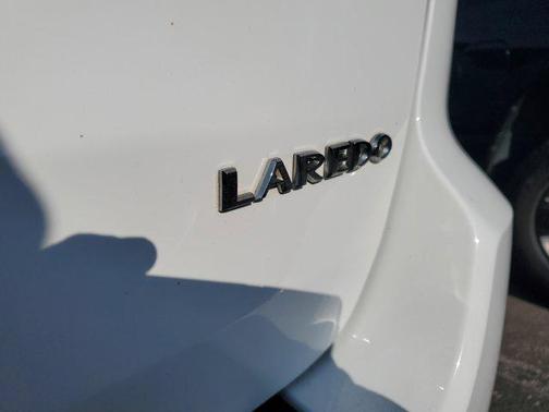 2022 Jeep Grand Cherokee Laredo