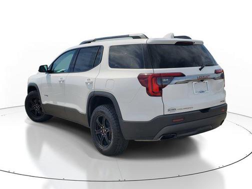 2021 GMC Acadia AWD AT4