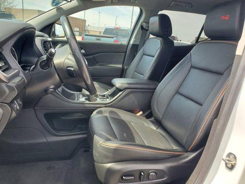 2021 GMC Acadia AWD AT4