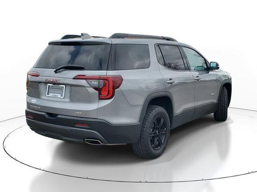 2023 GMC Acadia AWD AT4