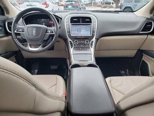 2020 Lincoln Nautilus Reserve