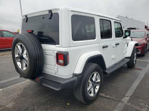 2023 Jeep Wrangler 4-Door Sahara 4x4