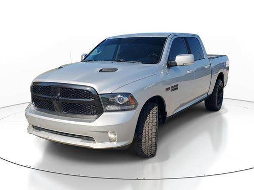 2018 RAM 1500 Night Crew Cab 4x4 5'7' Box