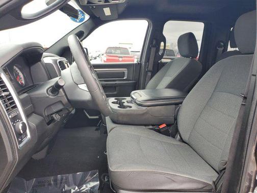 2021 RAM 1500 Classic Warlock Quad Cab 4x4 6'4' Box