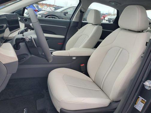 2026 Hyundai SONATA Hybrid SE