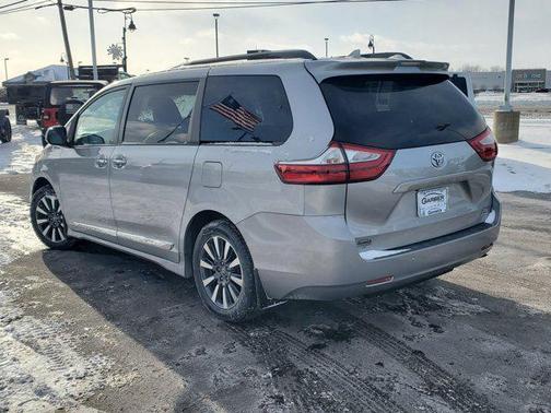 2018 Toyota Sienna XLE Premium