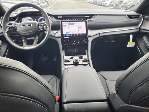 2025 Jeep Grand Cherokee Overland