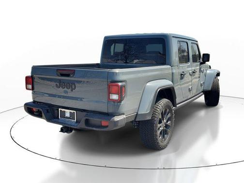 2025 Jeep Gladiator Nighthawk