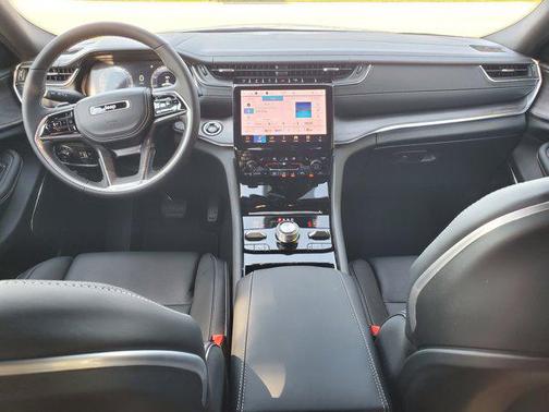 2025 Jeep Grand Cherokee Overland