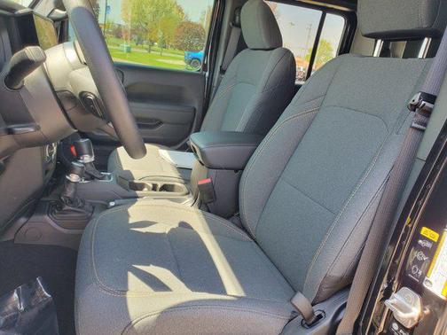 2025 Jeep Gladiator Nighthawk