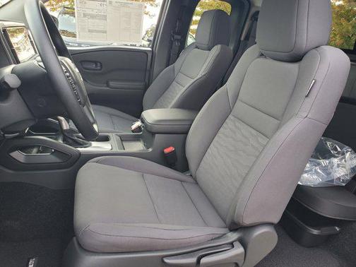 2025 Nissan Frontier S