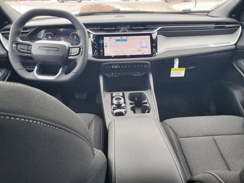 2026 Jeep Cherokee Laredo 4x4