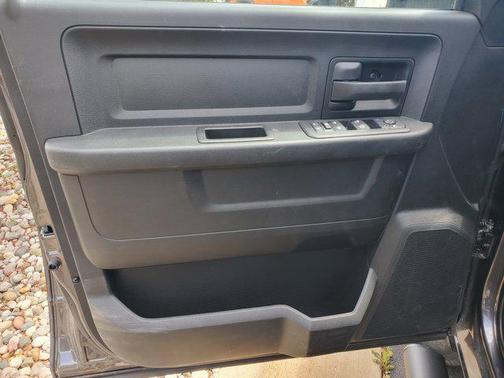 2025 RAM 2500 Tradesman Crew Cab 4x4 6'4' Box