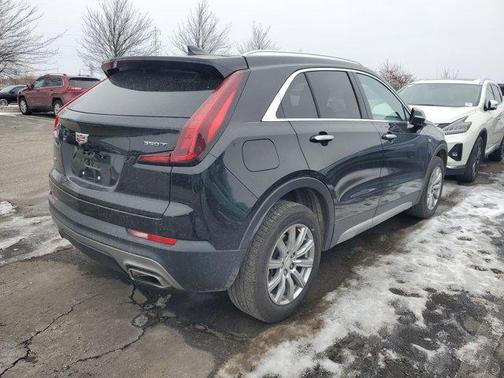 2023 Cadillac XT4 Premium Luxury