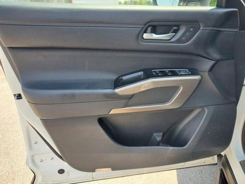2022 Nissan Pathfinder Platinum 4WD