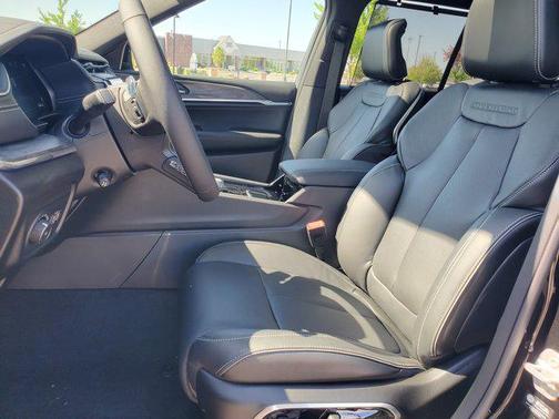 2025 Jeep Grand Cherokee Overland