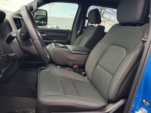 2025 RAM 1500 Warlock Crew Cab 4x4 5'7' Box