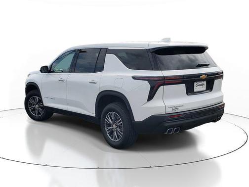 2024 Chevrolet Traverse LS