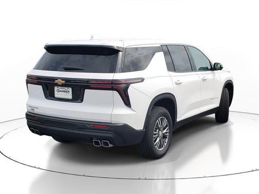 2024 Chevrolet Traverse LS
